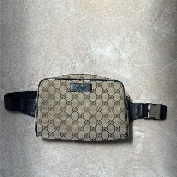 Gucci Beige and Black Monogram Wallet - Picture 3 of 8